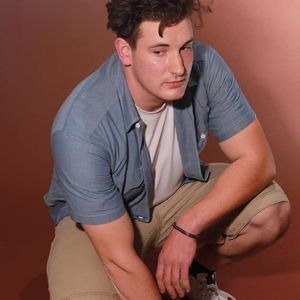 Meet your Posher, Hunter